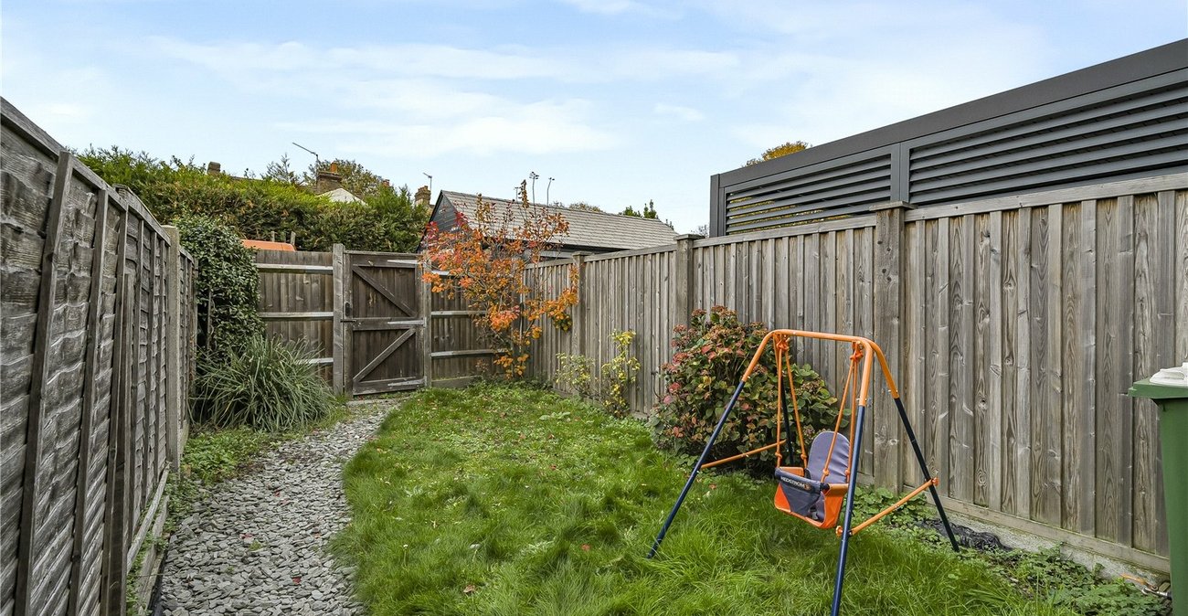 1 bedroom property for sale in Springfield Road | Robinson Jackson