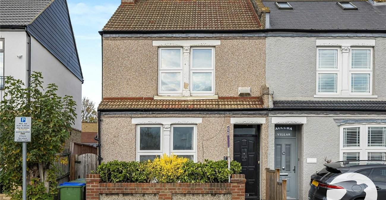 1 bedroom property for sale in Springfield Road | Robinson Jackson