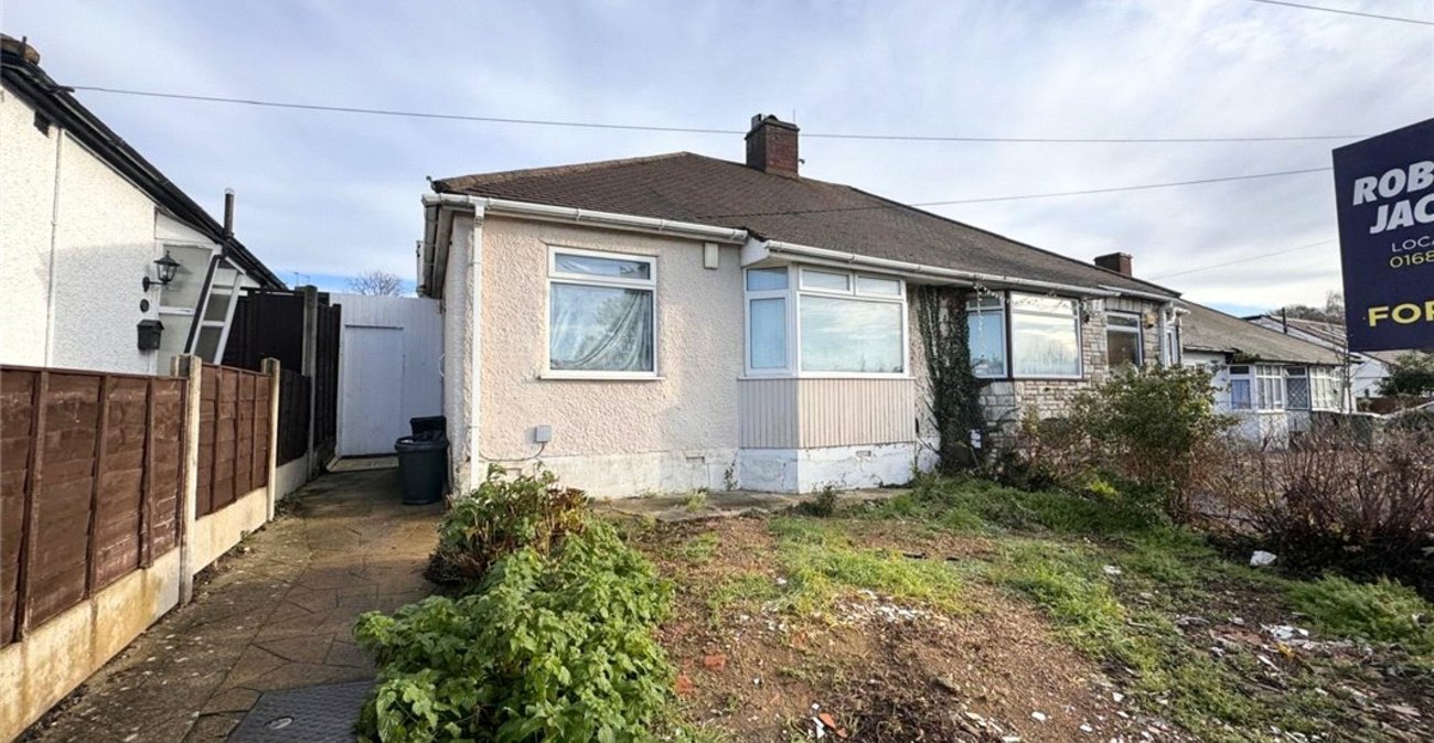 2 bedroom bungalow for sale in St Pauls Cray | Robinson Jackson