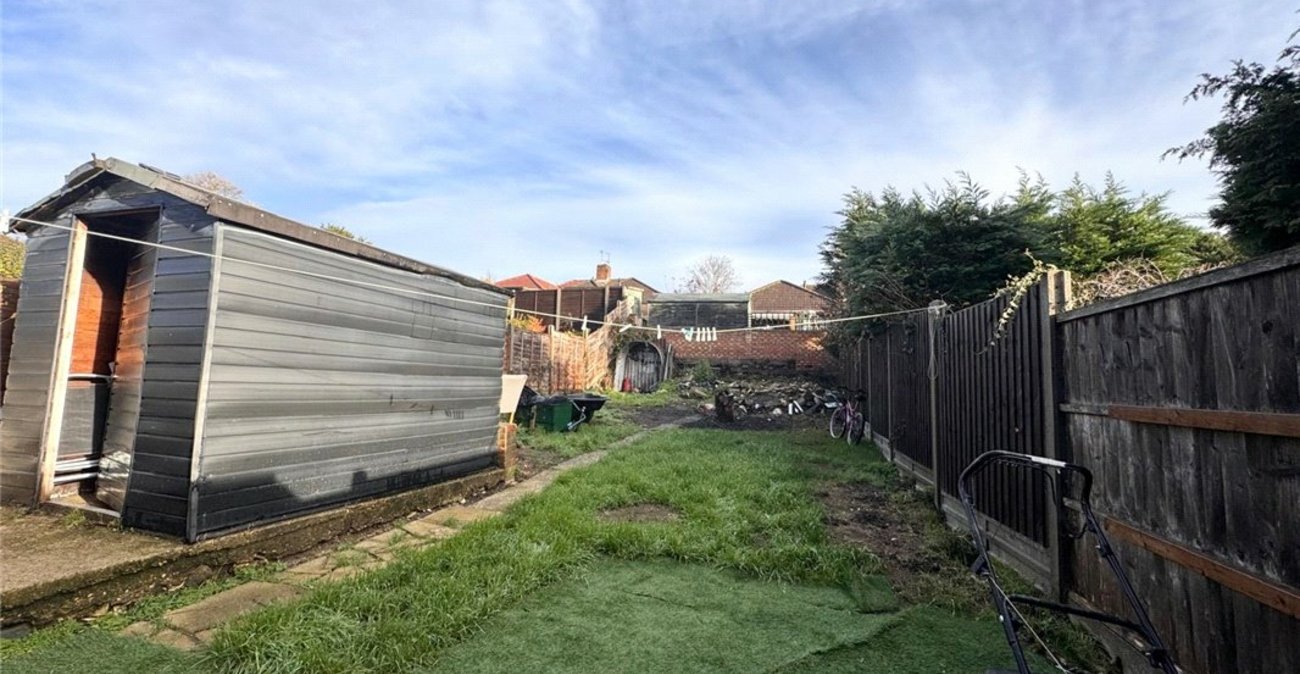 2 bedroom bungalow for sale in St Pauls Cray | Robinson Jackson