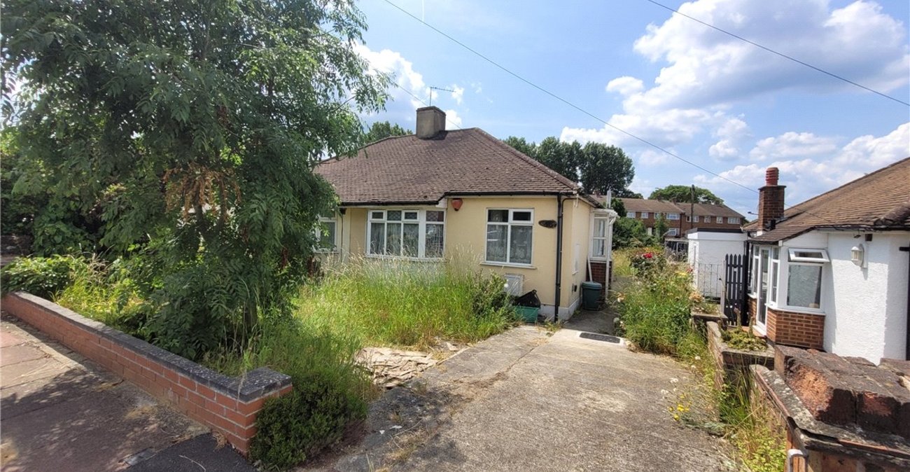2 bedroom bungalow for sale in St Pauls Cray | Robinson Jackson