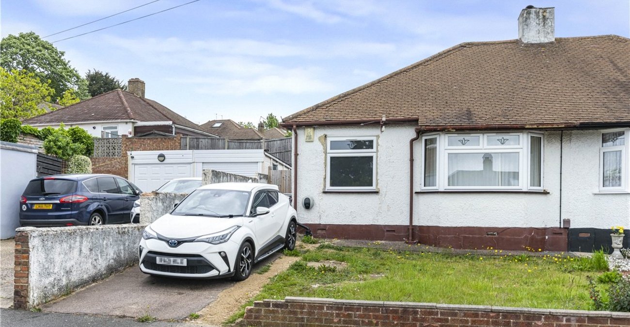 2 bedroom bungalow for sale in St Pauls Cray | Robinson Jackson