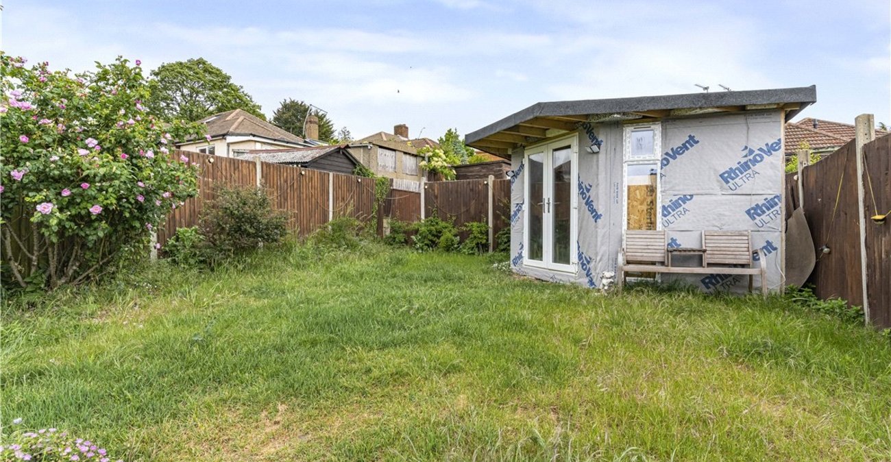 2 bedroom bungalow for sale in St Pauls Cray | Robinson Jackson