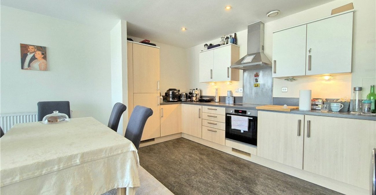 2 bedroom property for sale in Orpington | Robinson Jackson