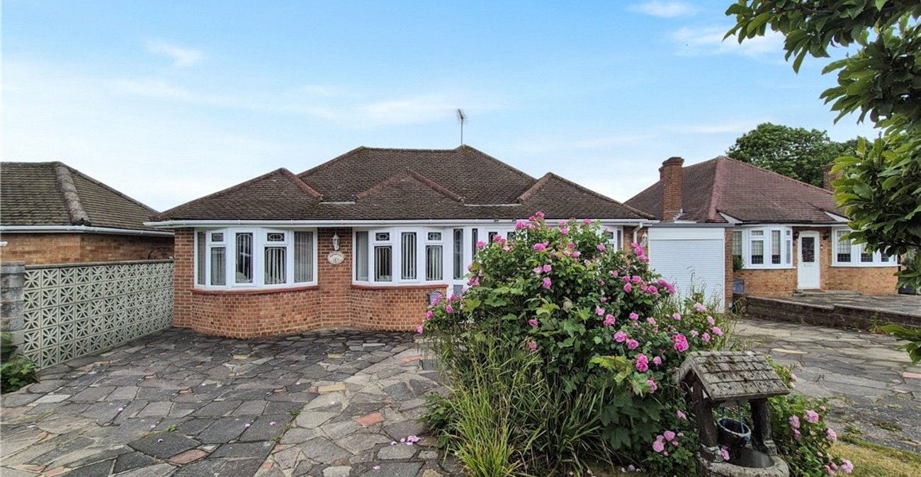 4 bedroom bungalow for sale in Orpington | Robinson Jackson