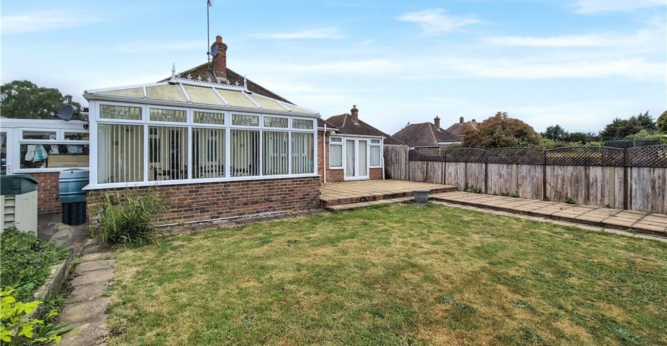 4 bedroom bungalow for sale in Orpington | Robinson Jackson