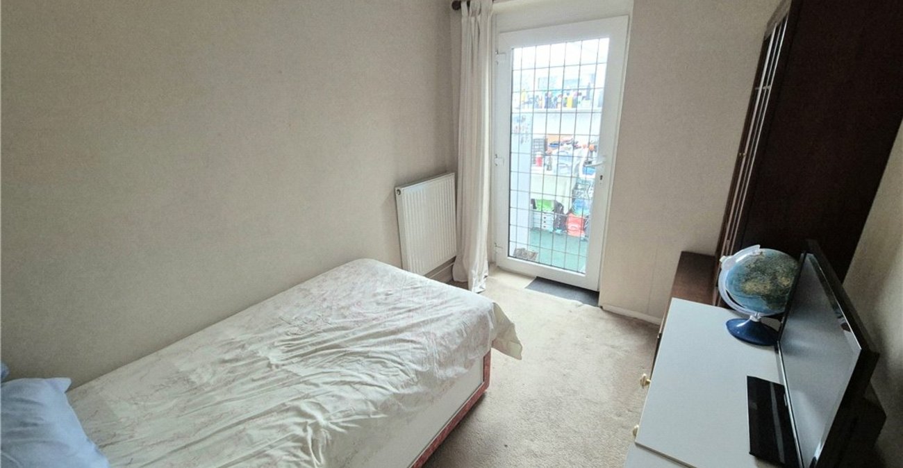 4 bedroom bungalow for sale in Orpington | Robinson Jackson