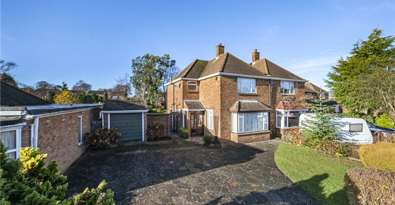 3 bedroom house for sale in Orpington | Robinson Jackson