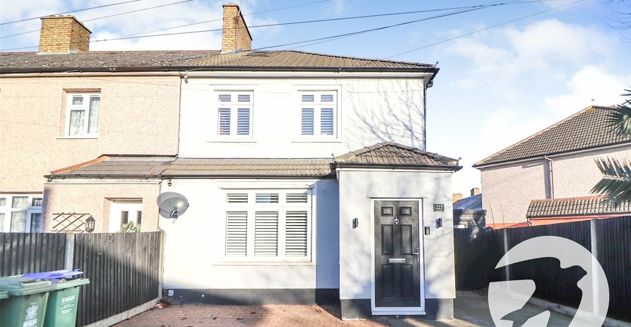 3 bedroom house for sale in Erith | Robinson Jackson