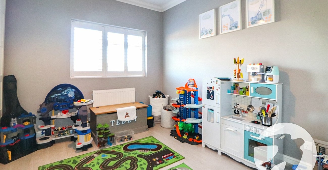 3 bedroom house for sale in Erith | Robinson Jackson