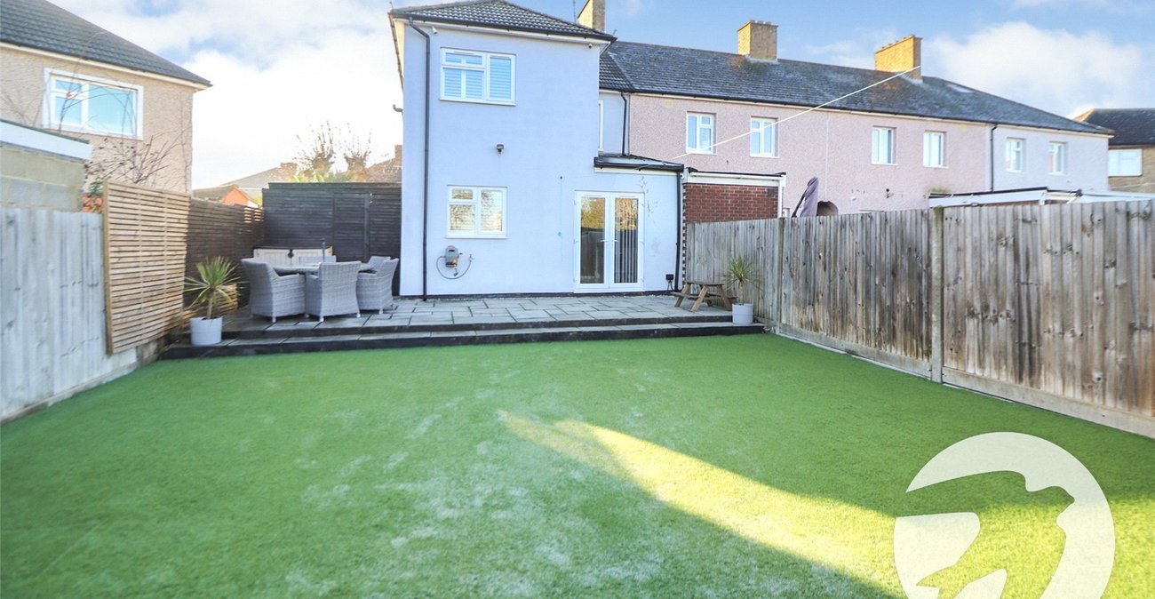 3 bedroom house for sale in Erith | Robinson Jackson
