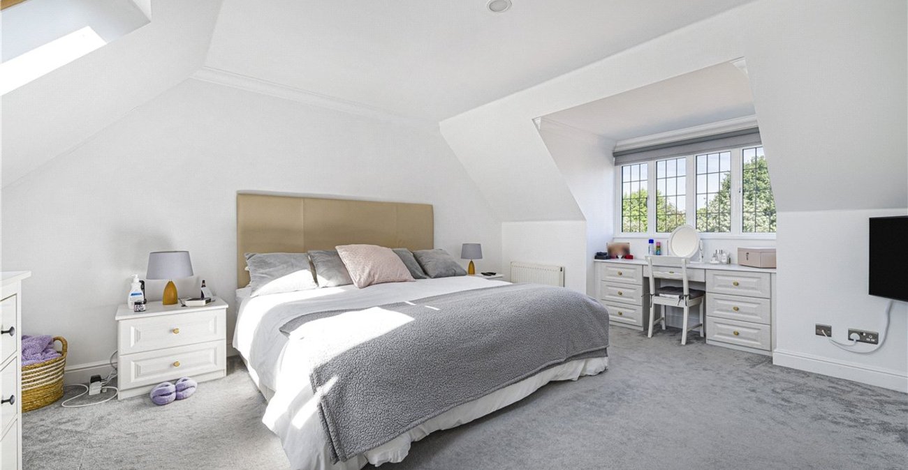 5 bedroom house for sale in Locksbottom | Robinson Jackson