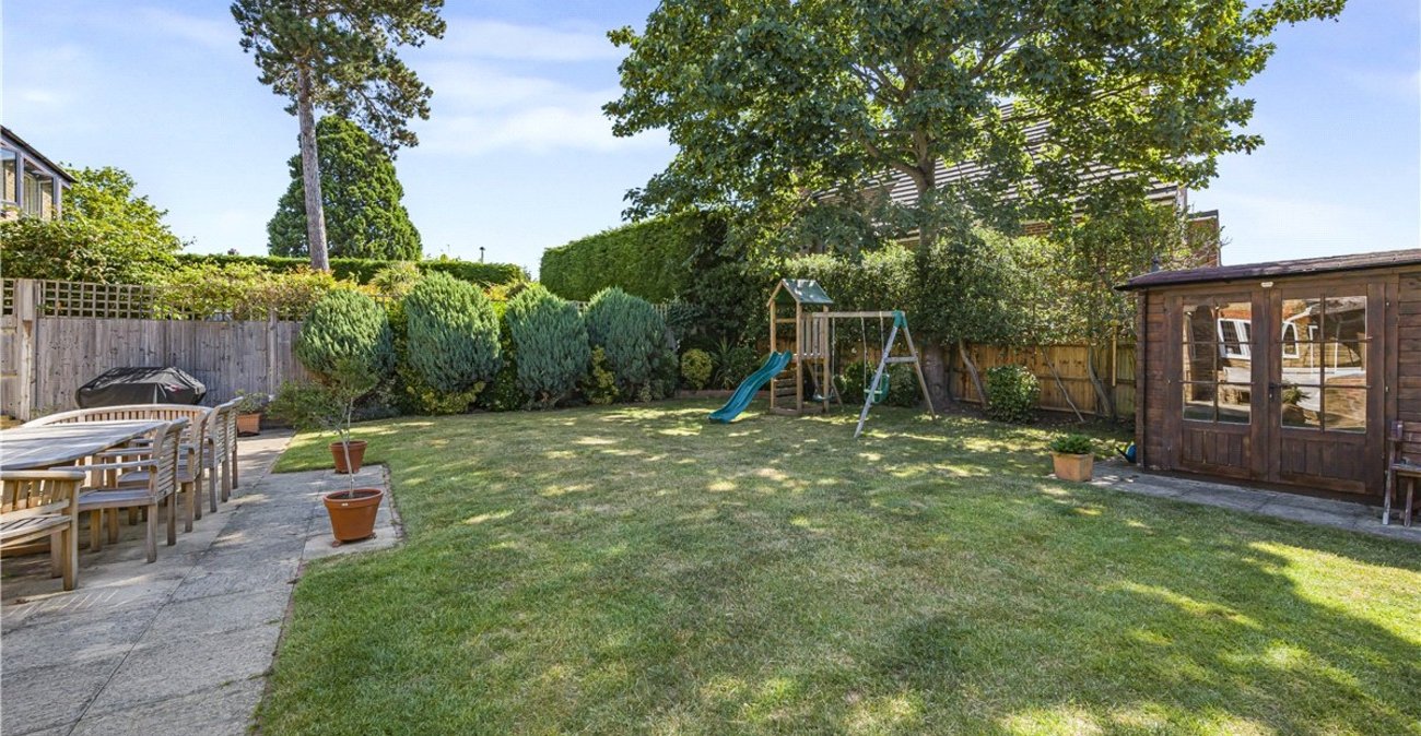 5 bedroom house for sale in Locksbottom | Robinson Jackson