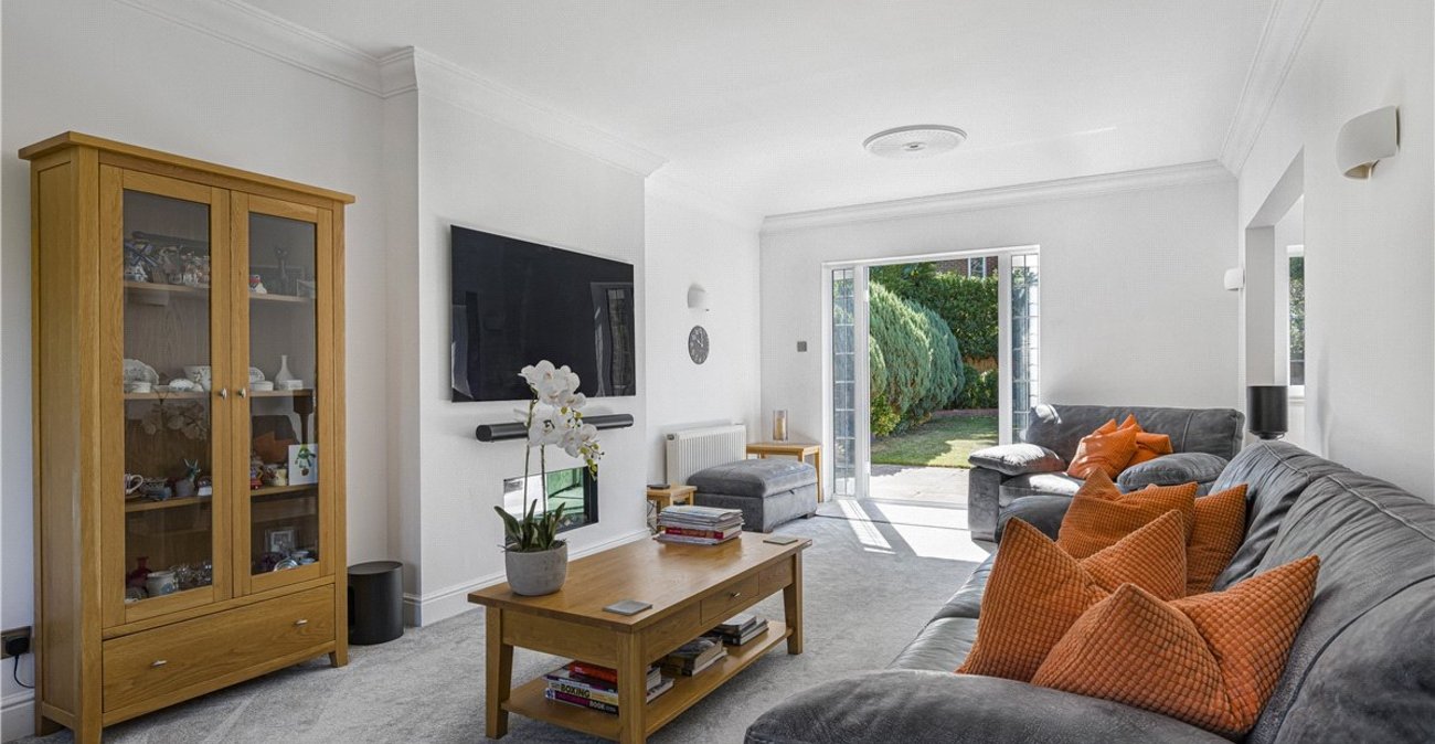 5 bedroom house for sale in Locksbottom | Robinson Jackson