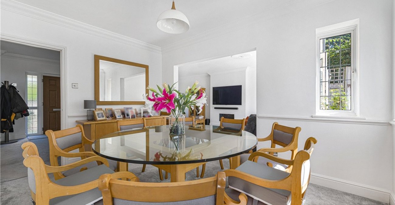 5 bedroom house for sale in Locksbottom | Robinson Jackson