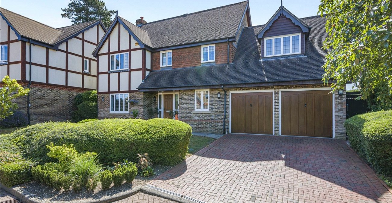 5 bedroom house for sale in Locksbottom | Robinson Jackson