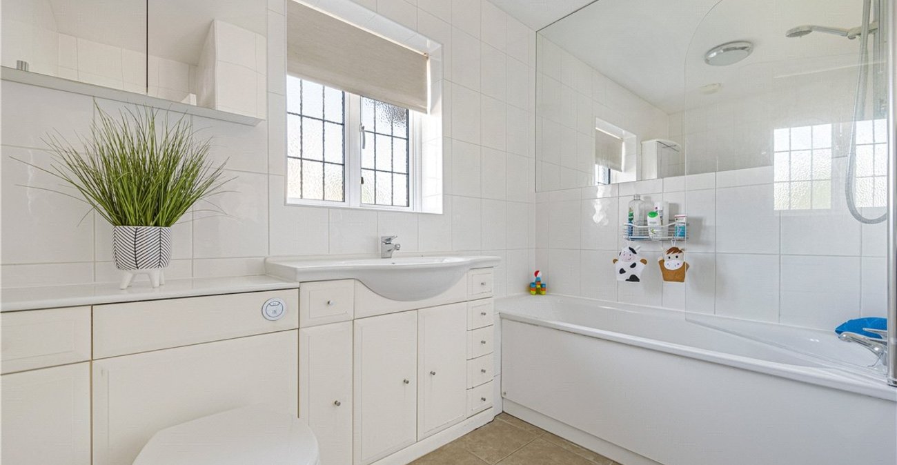 5 bedroom house for sale in Locksbottom | Robinson Jackson