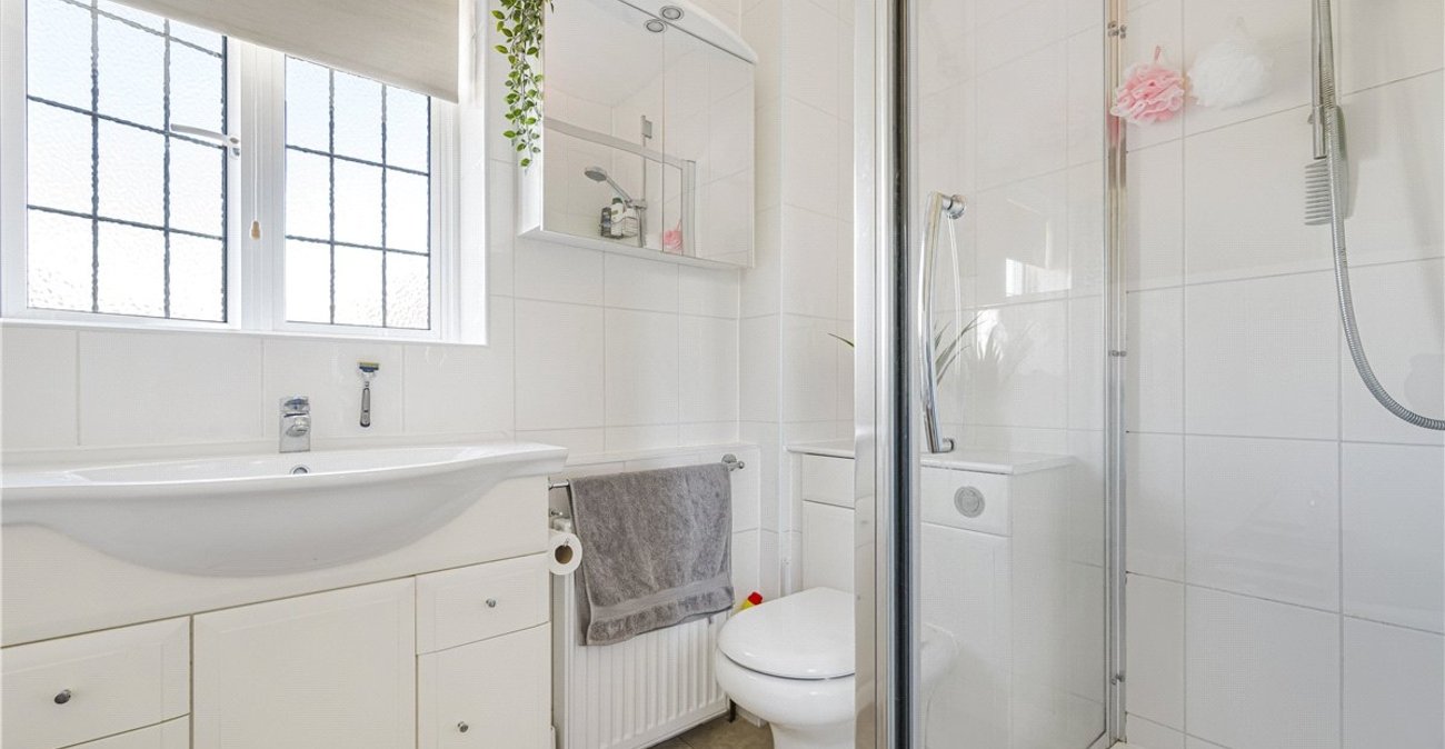 5 bedroom house for sale in Locksbottom | Robinson Jackson