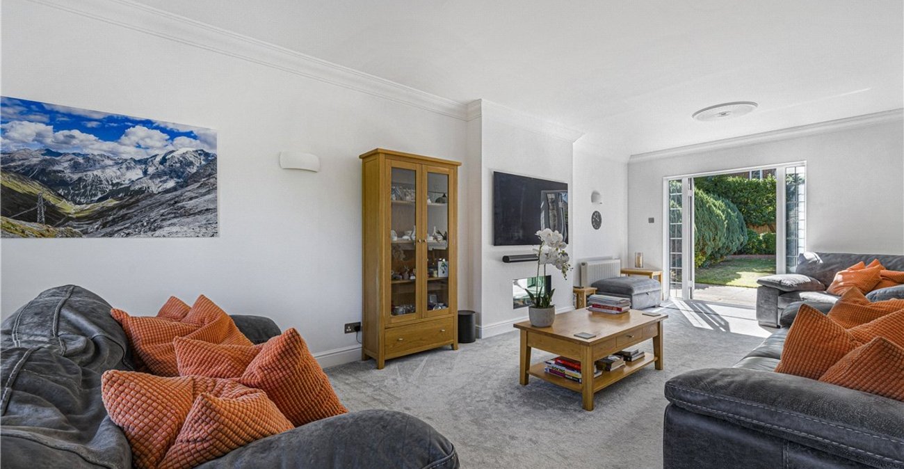 5 bedroom house for sale in Locksbottom | Robinson Jackson