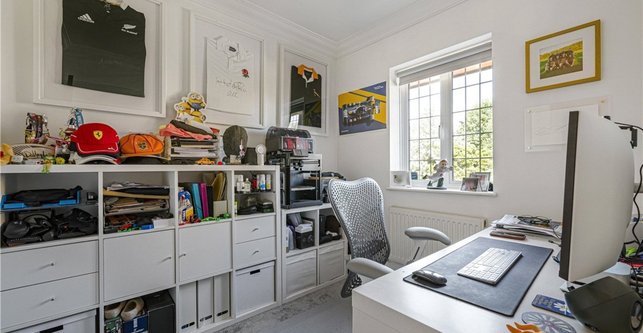 5 bedroom house for sale in Locksbottom | Robinson Jackson