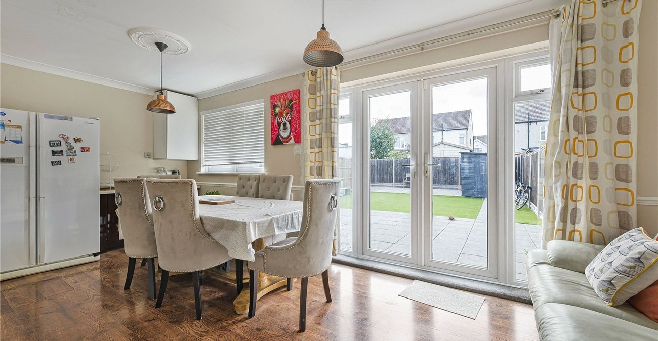 5 bedroom house for sale in Welling | Robinson Jackson