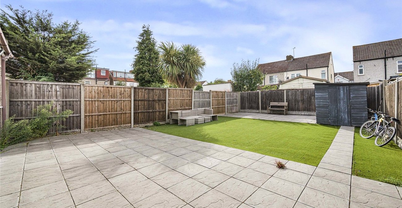5 bedroom house for sale in Welling | Robinson Jackson
