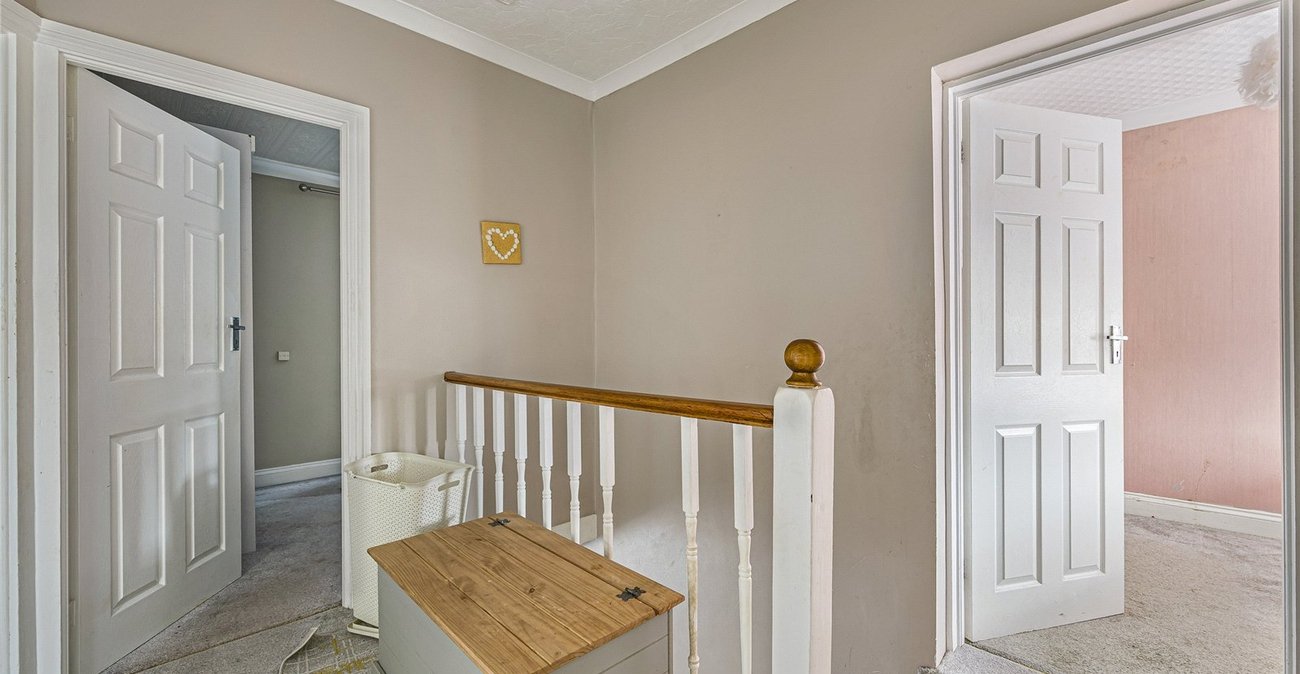 5 bedroom house for sale in Welling | Robinson Jackson