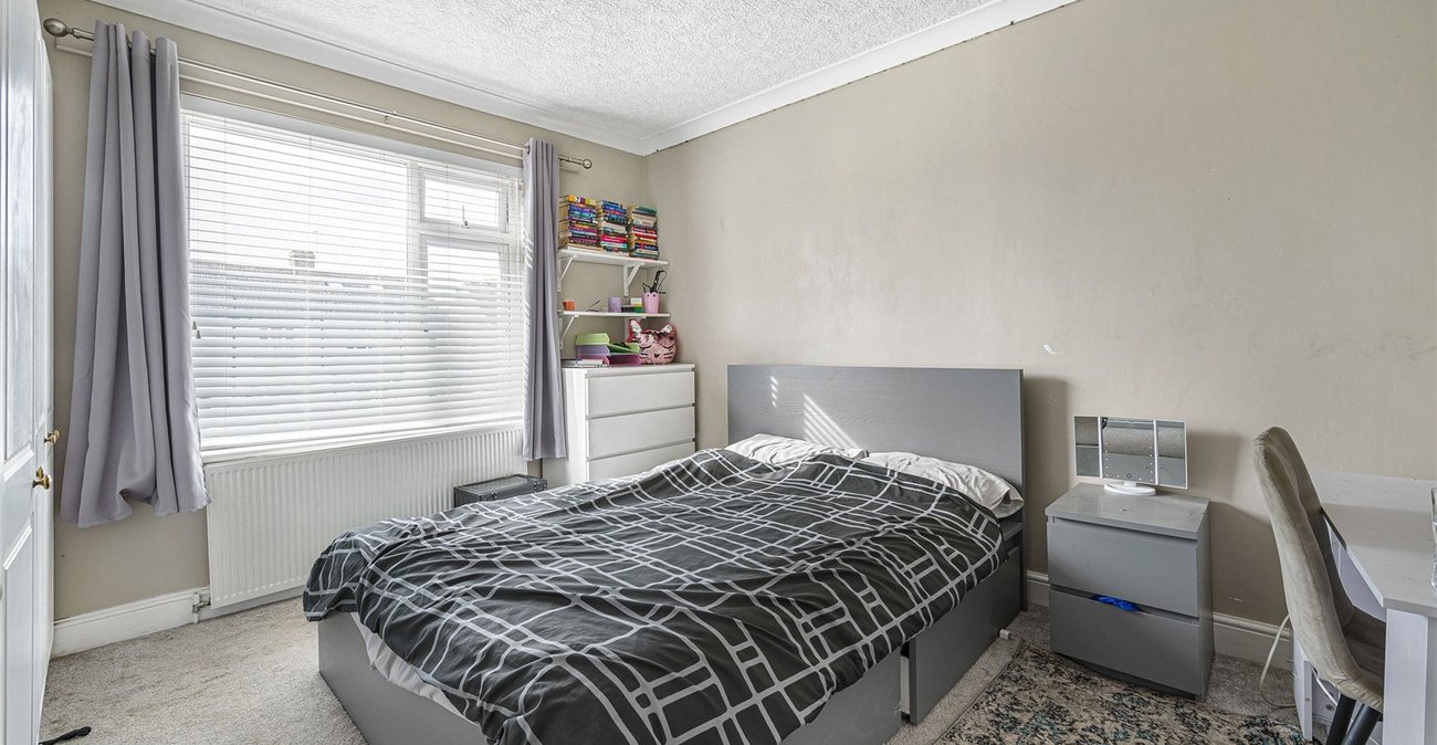 5 bedroom house for sale in Welling | Robinson Jackson