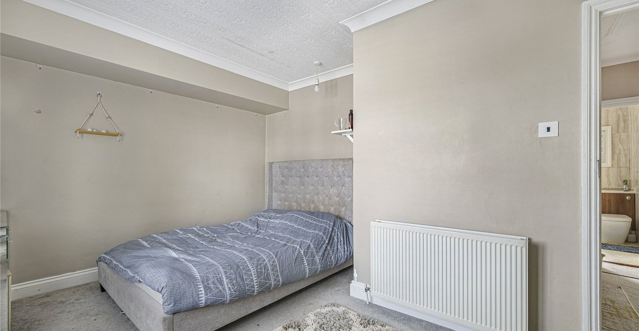 5 bedroom house for sale in Welling | Robinson Jackson