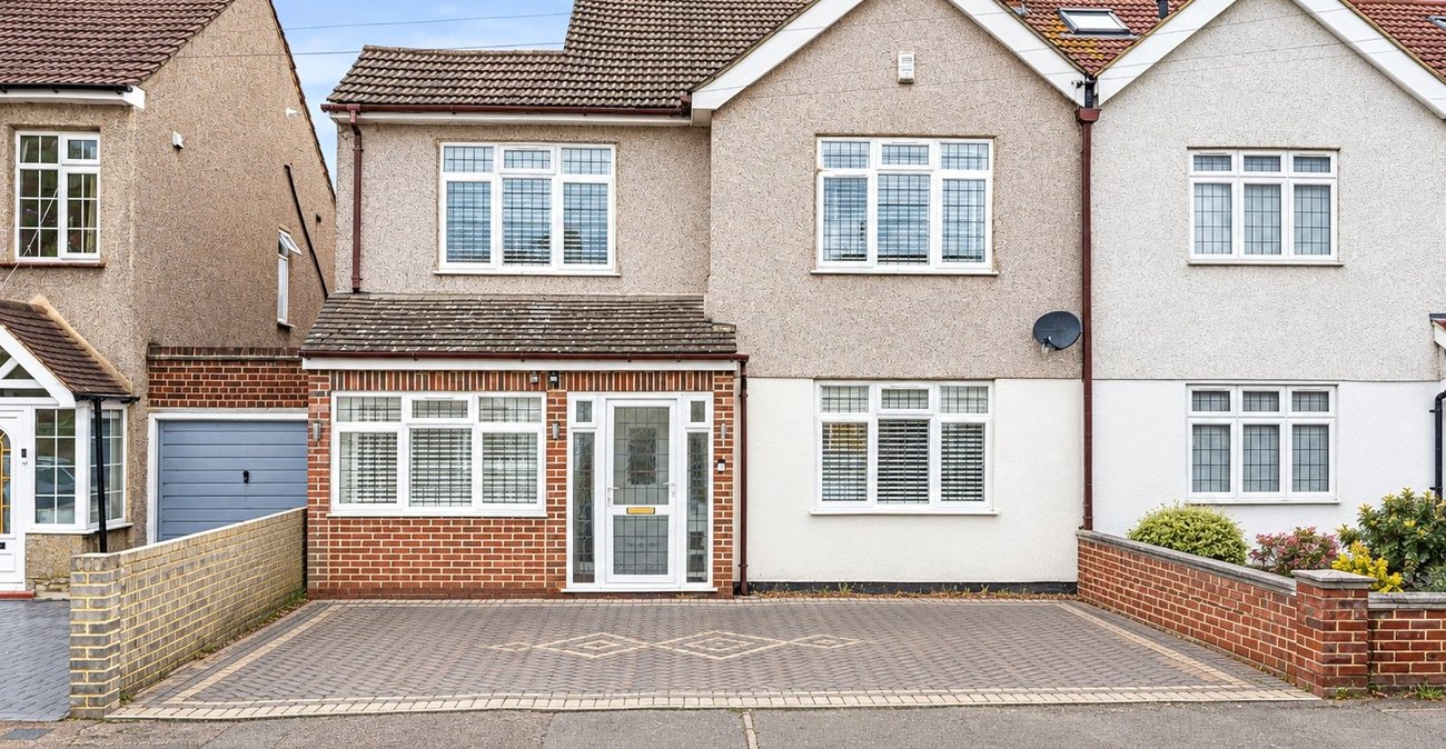 5 bedroom house for sale in Welling | Robinson Jackson