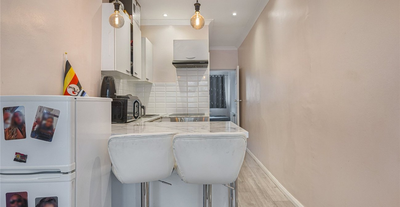 5 bedroom house for sale in Welling | Robinson Jackson