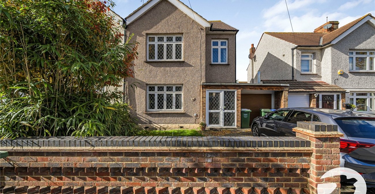 3 bedroom house for sale in Welling | Robinson Jackson