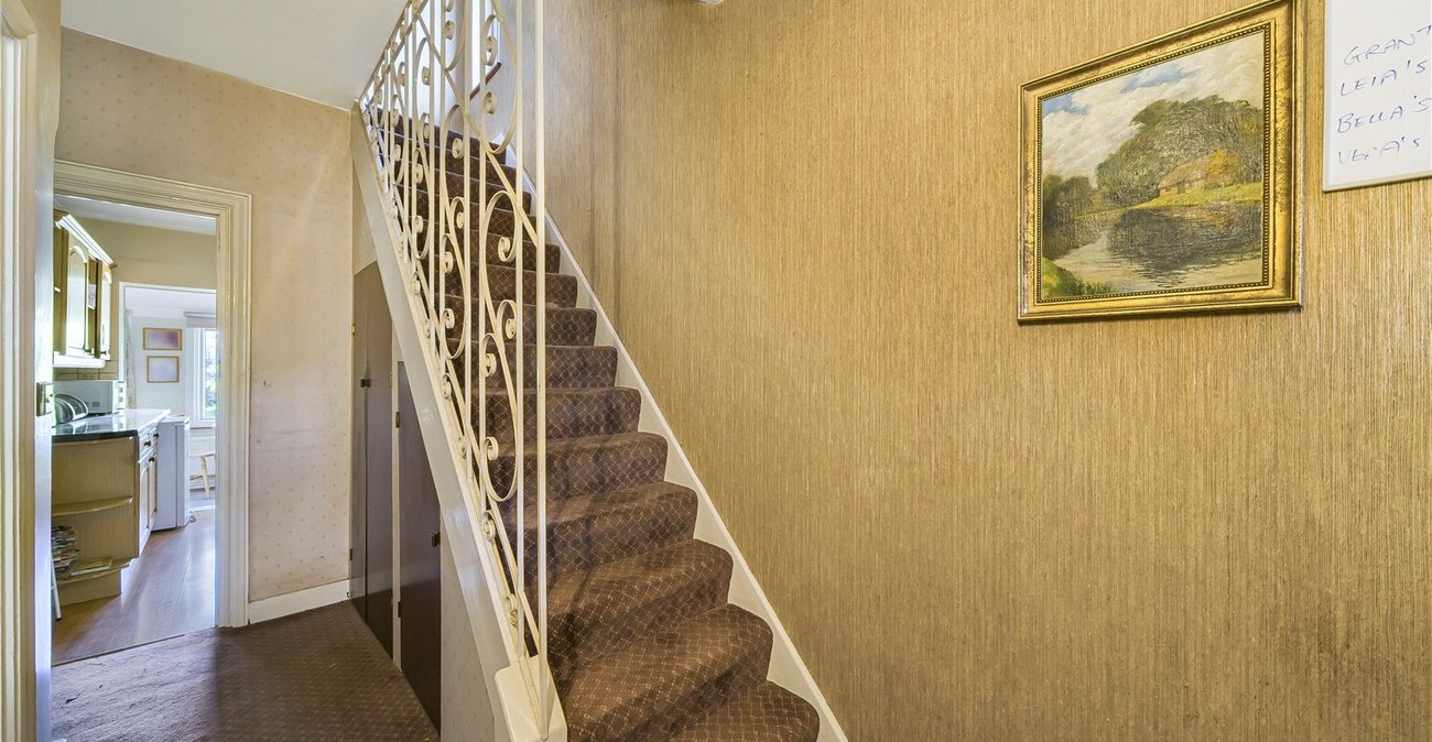 3 bedroom house for sale in Welling | Robinson Jackson