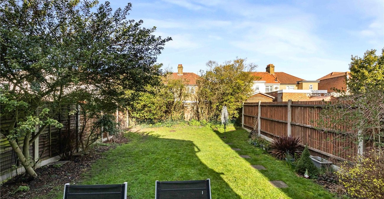 3 bedroom house for sale in Welling | Robinson Jackson