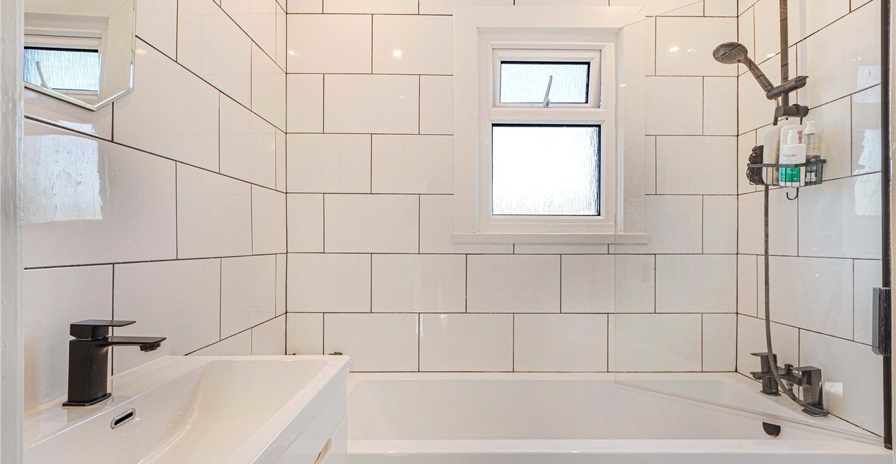 3 bedroom house for sale in Welling | Robinson Jackson