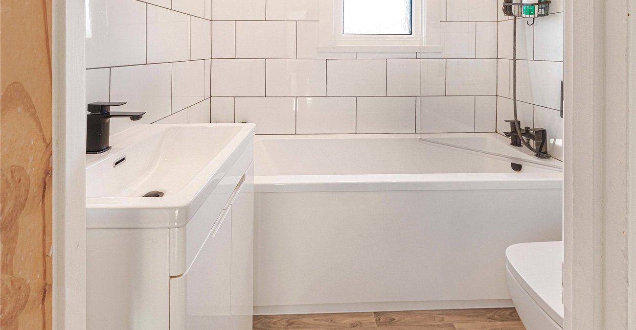 3 bedroom house for sale in Welling | Robinson Jackson