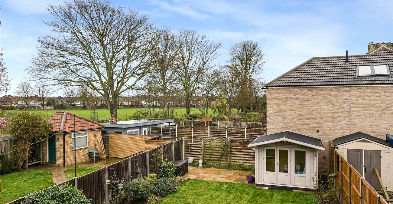 3 bedroom house for sale in Welling | Robinson Jackson