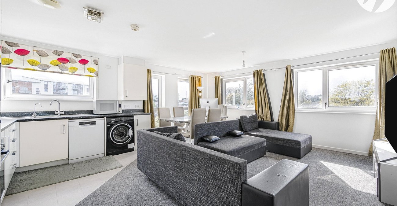 2 bedroom property for sale in Stones Avenue | Robinson Jackson