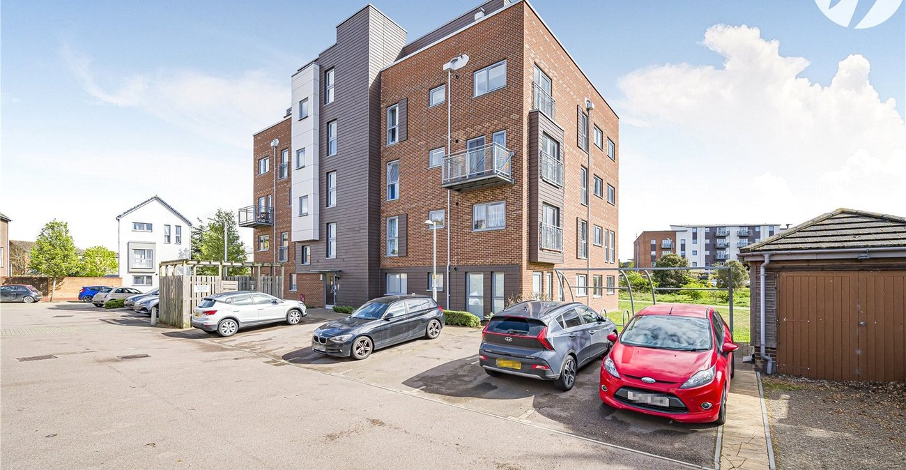 2 bedroom property for sale in Stones Avenue | Robinson Jackson