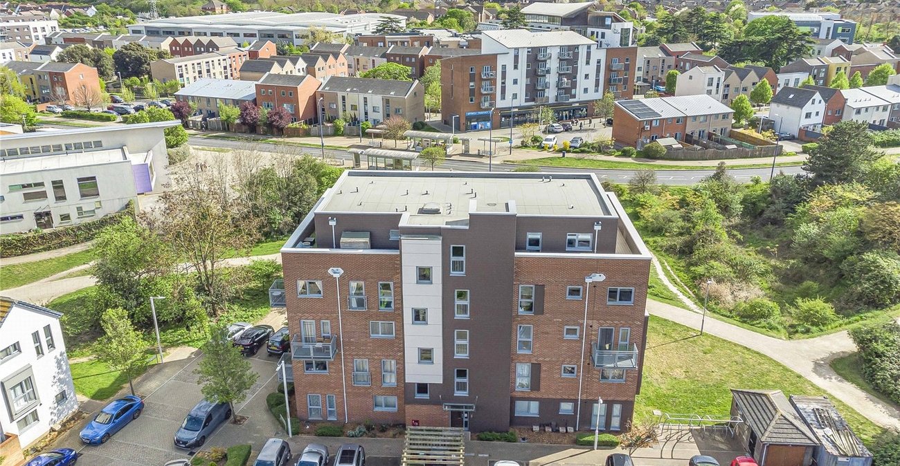 2 bedroom property for sale in Stones Avenue | Robinson Jackson