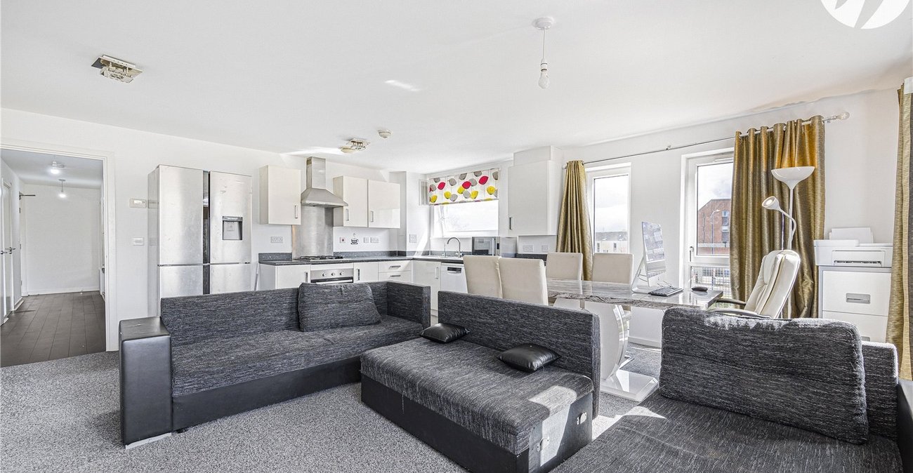 2 bedroom property for sale in Stones Avenue | Robinson Jackson