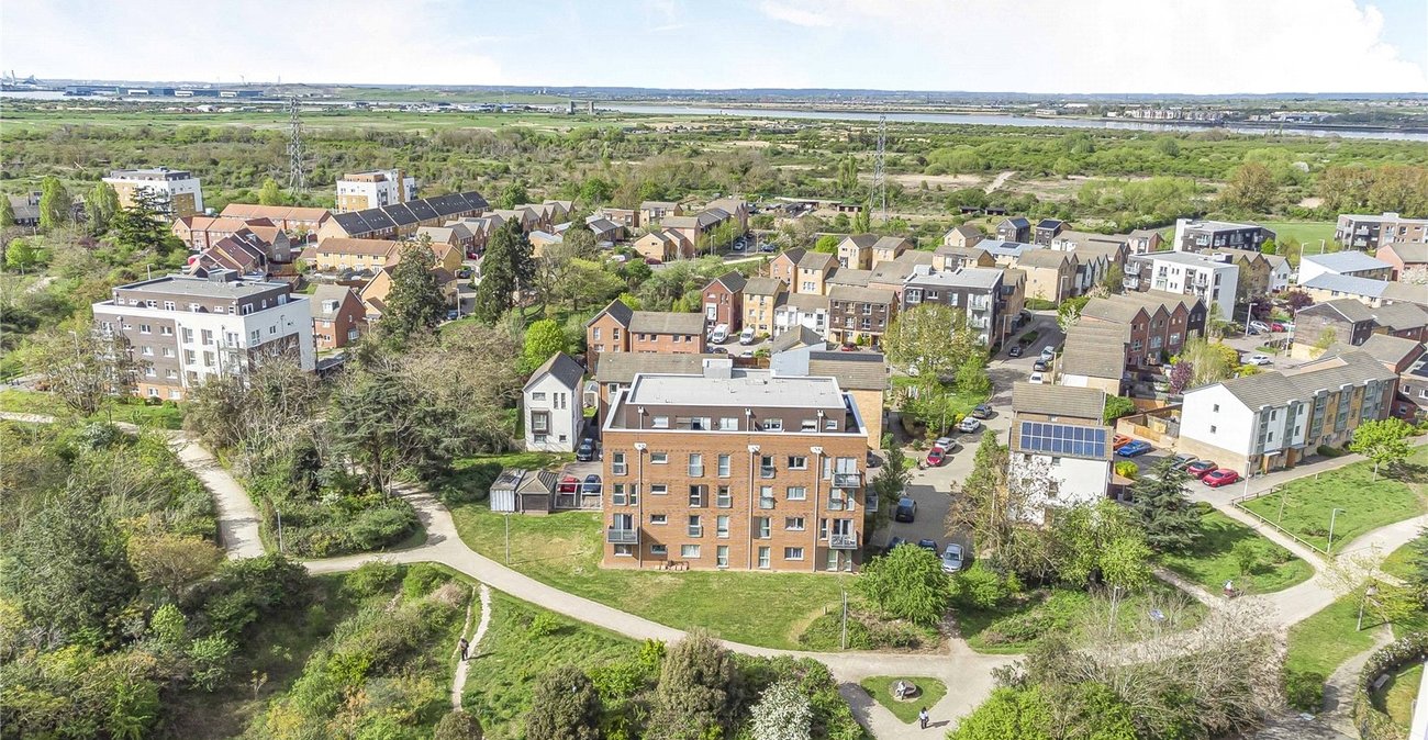 2 bedroom property for sale in Stones Avenue | Robinson Jackson