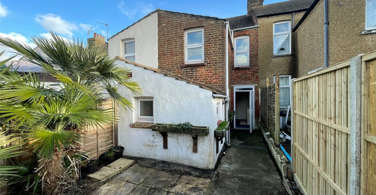 3 bedroom house for sale in Gillingham | Robinson Michael & Jackson