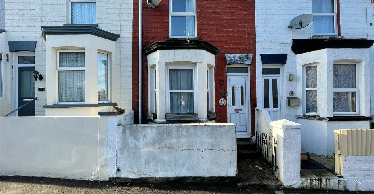 3 bedroom house for sale in Gillingham | Robinson Michael & Jackson