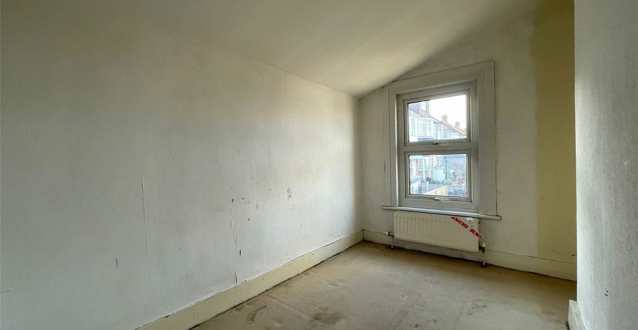 3 bedroom house for sale in Gillingham | Robinson Michael & Jackson