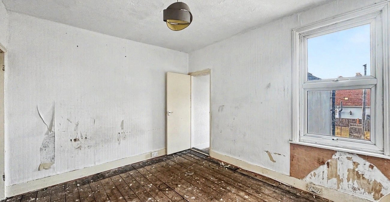3 bedroom house for sale in Gillingham | Robinson Michael & Jackson