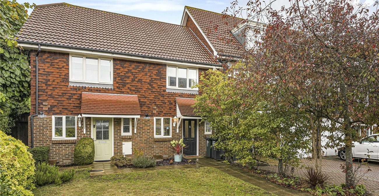 2 bedroom house for sale in Dartford | Robinson Jackson