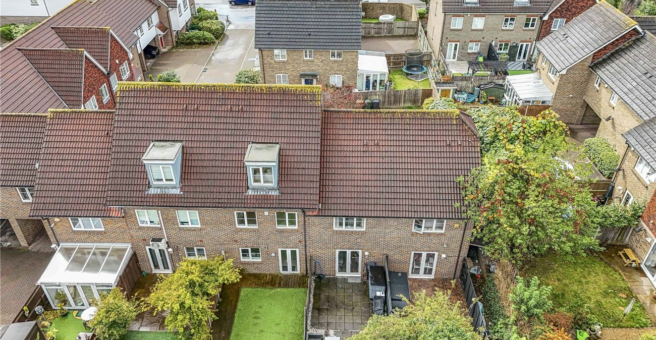 2 bedroom house for sale in Dartford | Robinson Jackson