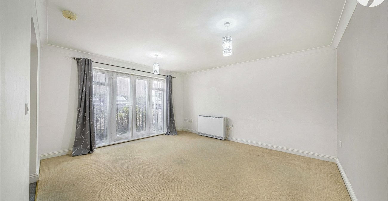 2 bedroom property for sale in Dartford | Robinson Jackson