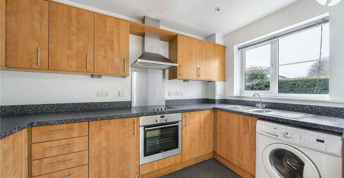 2 bedroom property for sale in Dartford | Robinson Jackson